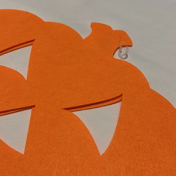 NWOTS TWO PUMPKINS - Picture 6 of 6